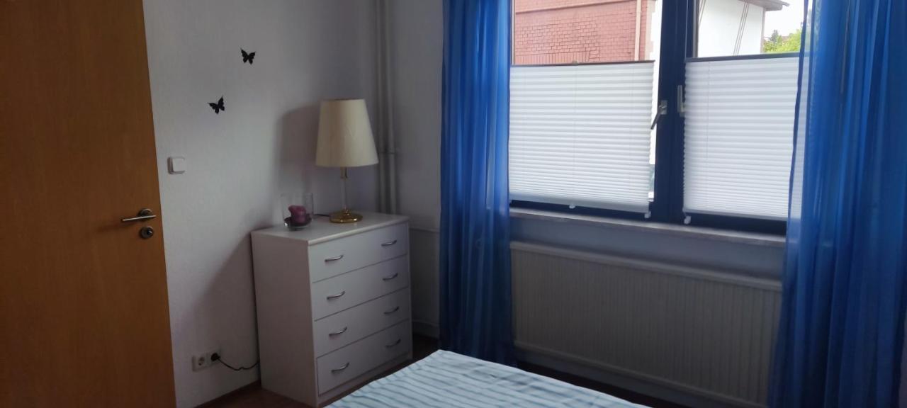 Schoene 3 Zi. Ferienwohnung Vor Den Toren Frankfurt Dreieich Bagian luar foto
