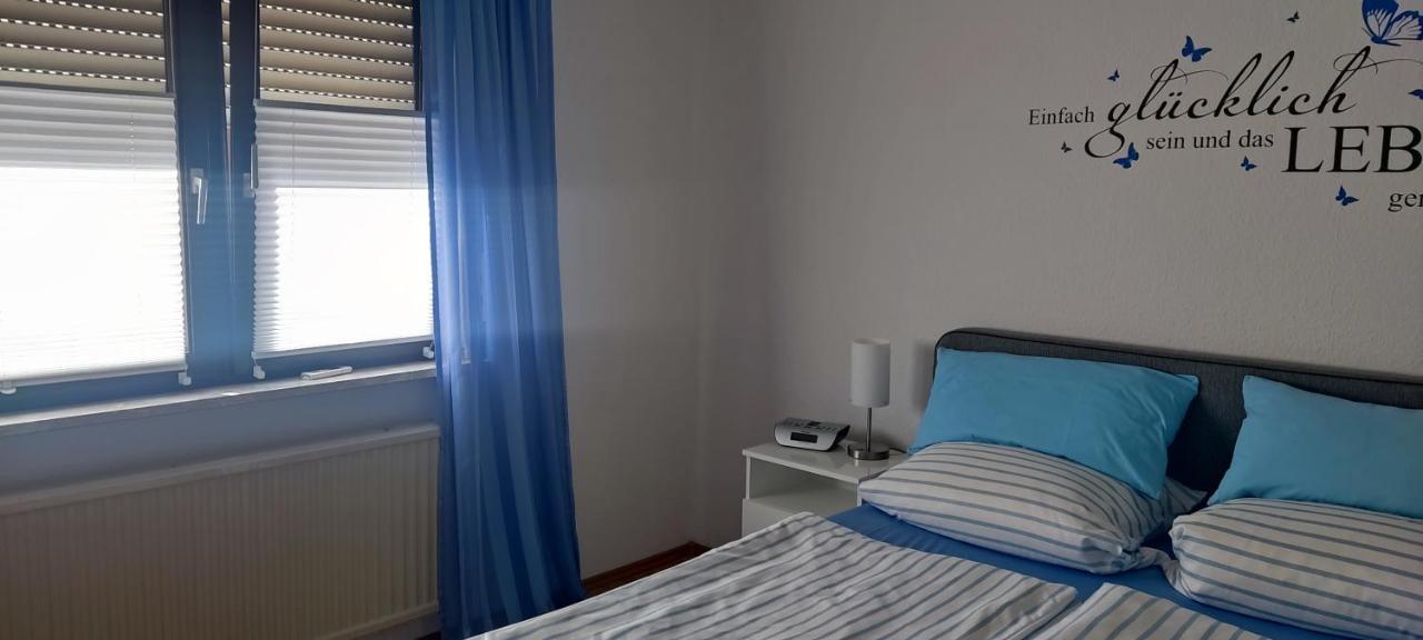 Schoene 3 Zi. Ferienwohnung Vor Den Toren Frankfurt Dreieich Bagian luar foto
