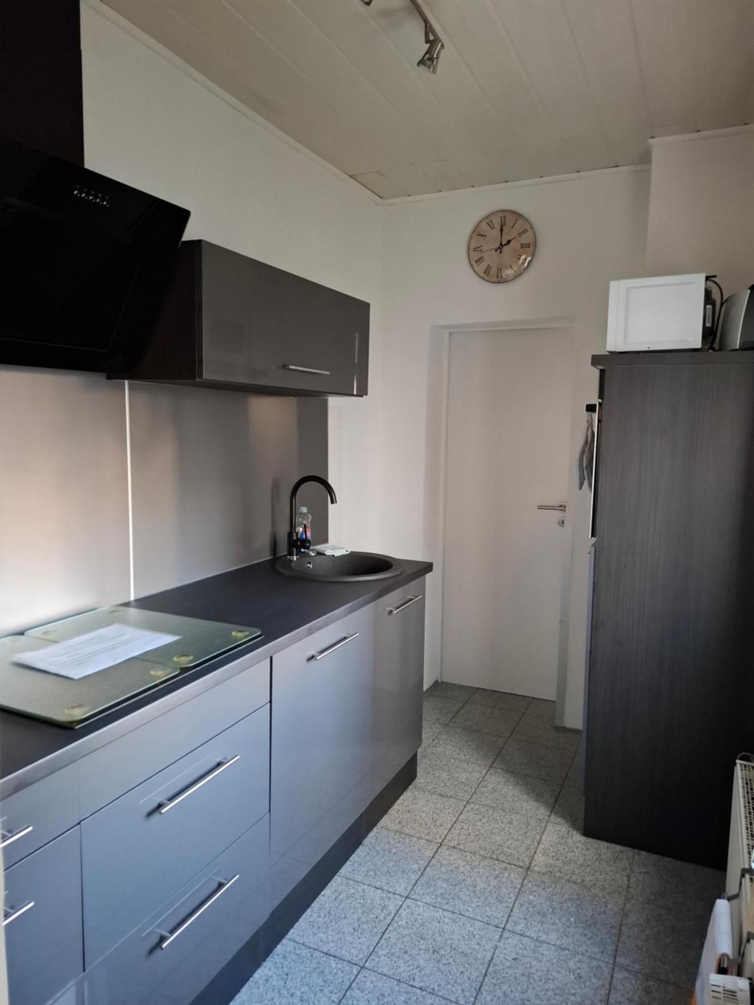 Schoene 3 Zi. Ferienwohnung Vor Den Toren Frankfurt Dreieich Bagian luar foto