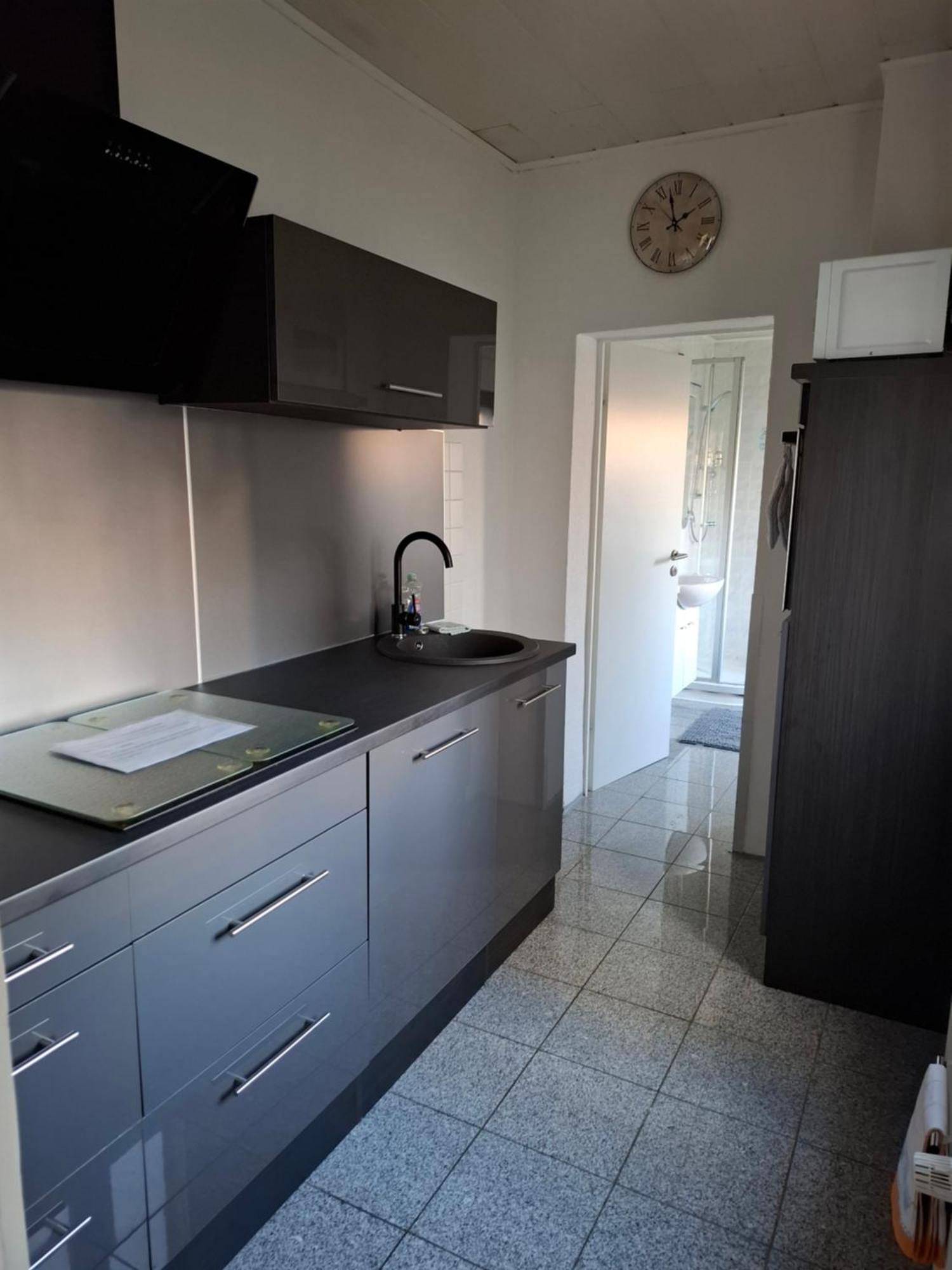 Schoene 3 Zi. Ferienwohnung Vor Den Toren Frankfurt Dreieich Bagian luar foto